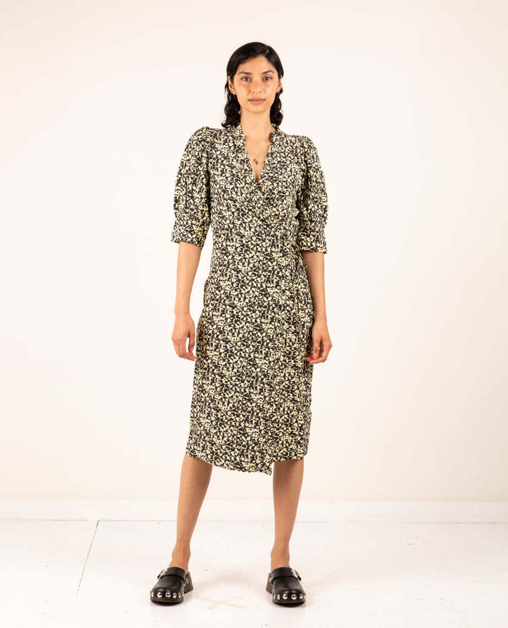 GANNI Womens Size EU 40 (US 8/10) Phantom Yellow Printed Crepe Wrap Midi Dress